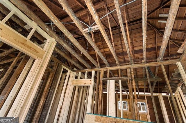 2180 Newnan Street, East Point, GA 30344