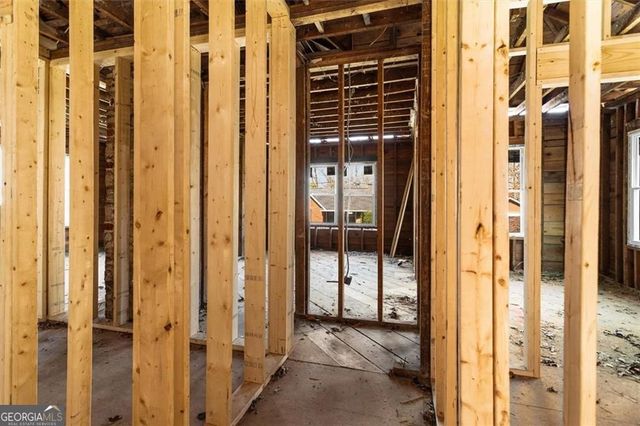 2180 Newnan Street, East Point, GA 30344