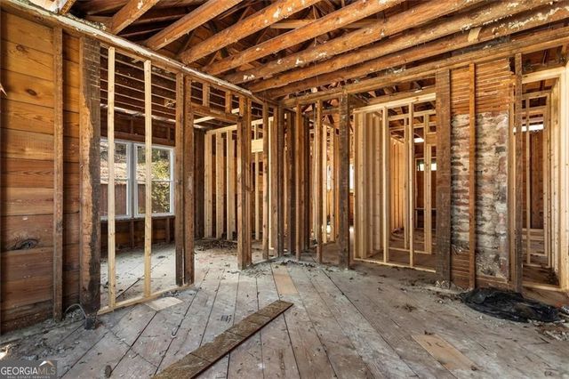 2180 Newnan Street, East Point, GA 30344