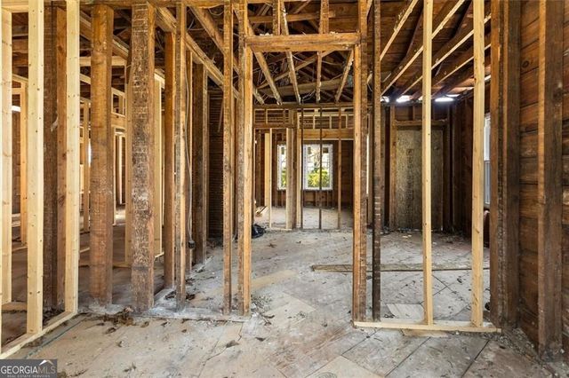 2180 Newnan Street, East Point, GA 30344