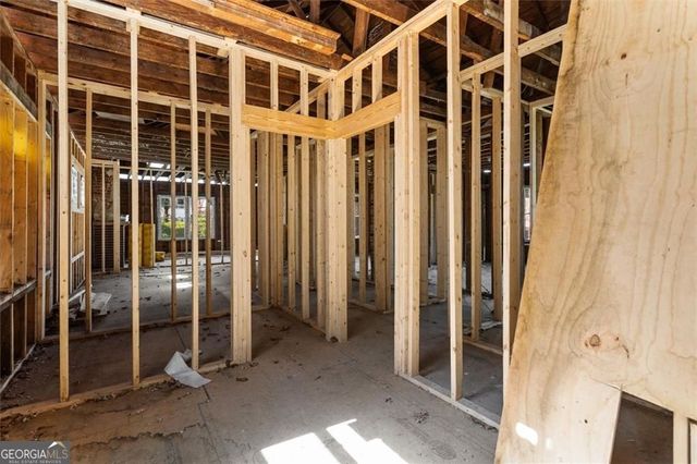 2180 Newnan Street, East Point, GA 30344