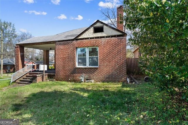 2180 Newnan Street, East Point, GA 30344