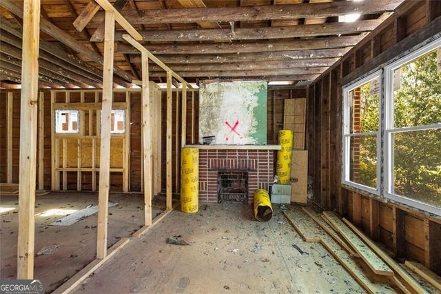 2180 Newnan Street, East Point, GA 30344