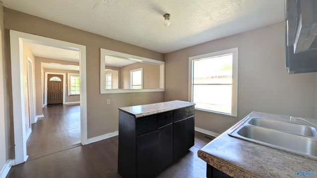 2702 Hickory Street, Gadsden, AL 35904
