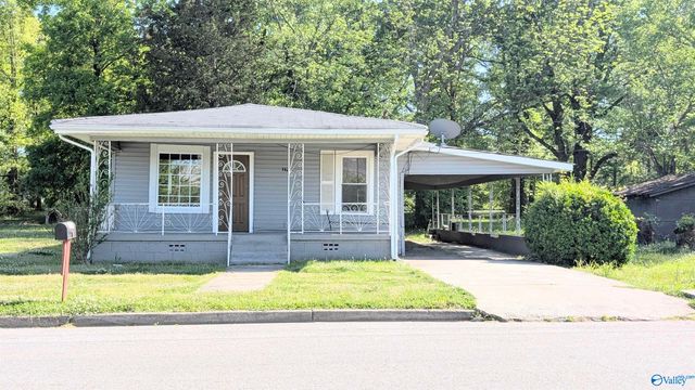 2702 Hickory Street, Gadsden, AL 35904