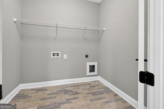 155 Graceton Farms Drive, Senoia, GA 30276
