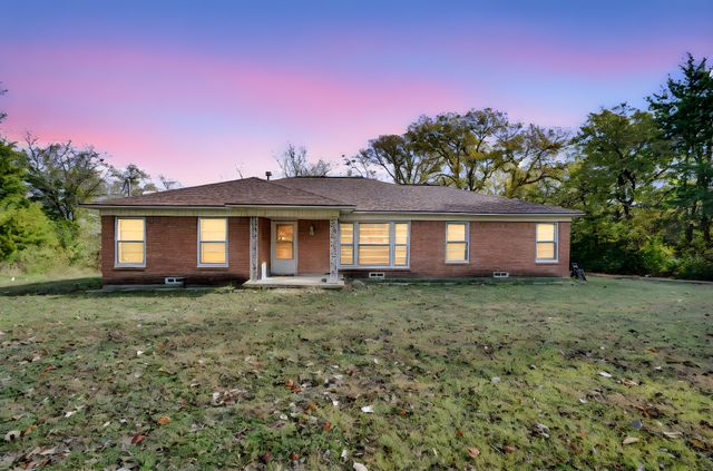 846 Truman Circle, Lancaster, TX 75146