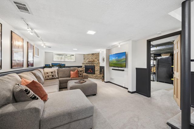 5717 Dale Avenue, Edina, MN 55436