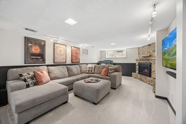 5717 Dale Avenue, Edina, MN 55436