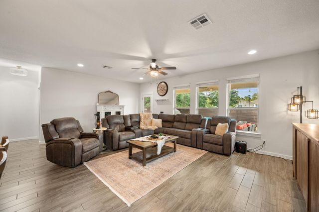 205 Trellis BLVD, Leander, TX 78641