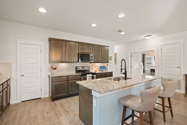 205 Trellis BLVD, Leander, TX 78641