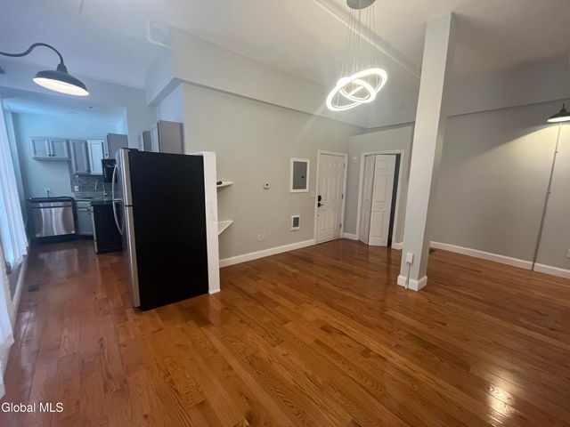 37 Maiden Lane 4B, Albany, NY 12207