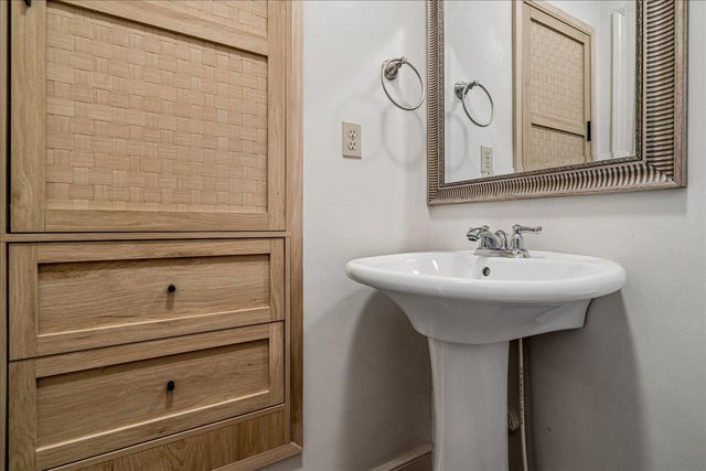 211 DILLE PL, Memphis, TN 38111