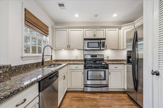 211 DILLE PL, Memphis, TN 38111