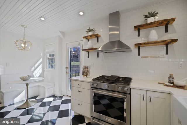 3729 CARPENTER ST SE, Washington, DC 20020