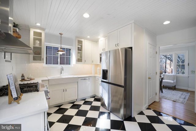 3729 CARPENTER ST SE, Washington, DC 20020