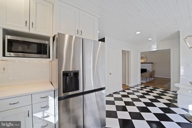 3729 CARPENTER ST SE, Washington, DC 20020