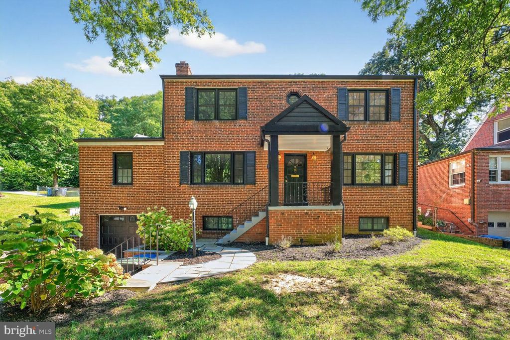 3729 CARPENTER ST SE, Washington, DC 20020