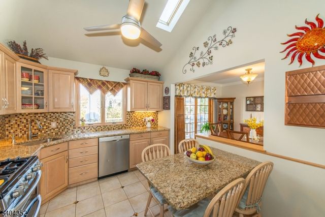 3 Springdale Rd, West Caldwell Twp., NJ 07006