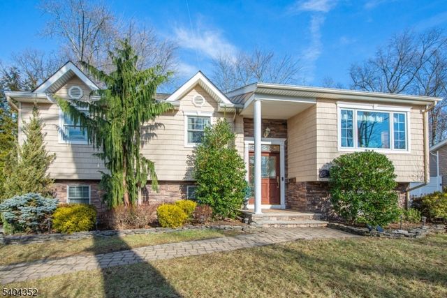 3 Springdale Rd, West Caldwell Twp., NJ 07006