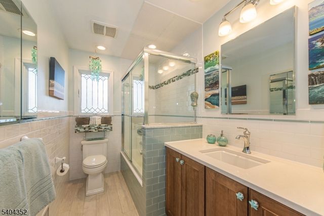 3 Springdale Rd, West Caldwell Twp., NJ 07006