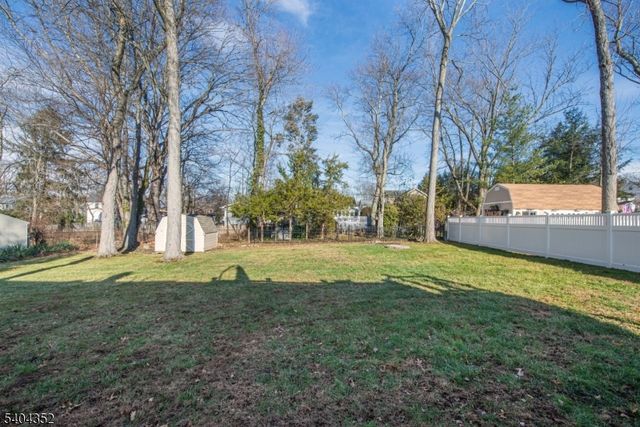 3 Springdale Rd, West Caldwell Twp., NJ 07006