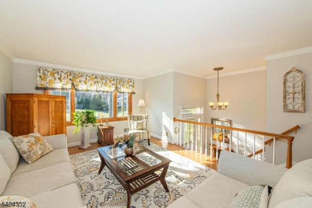 3 Springdale Rd, West Caldwell Twp., NJ 07006