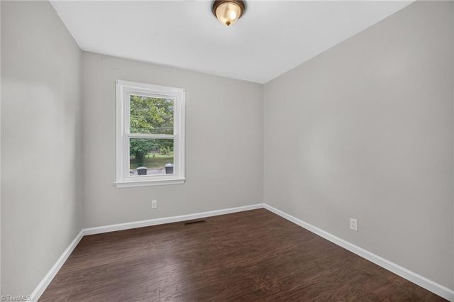 1569 Lovett Street, Greensboro, NC 27403
