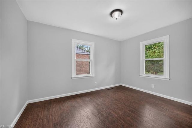 1569 Lovett Street, Greensboro, NC 27403