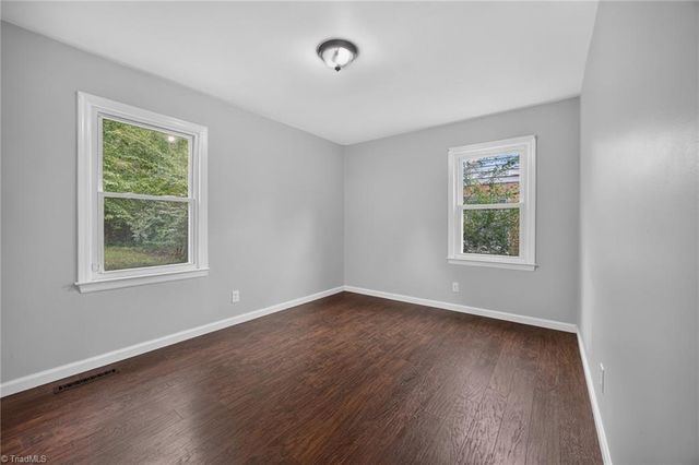 1569 Lovett Street, Greensboro, NC 27403