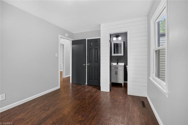 1569 Lovett Street, Greensboro, NC 27403