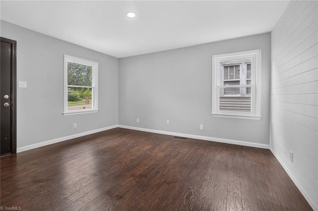 1569 Lovett Street, Greensboro, NC 27403