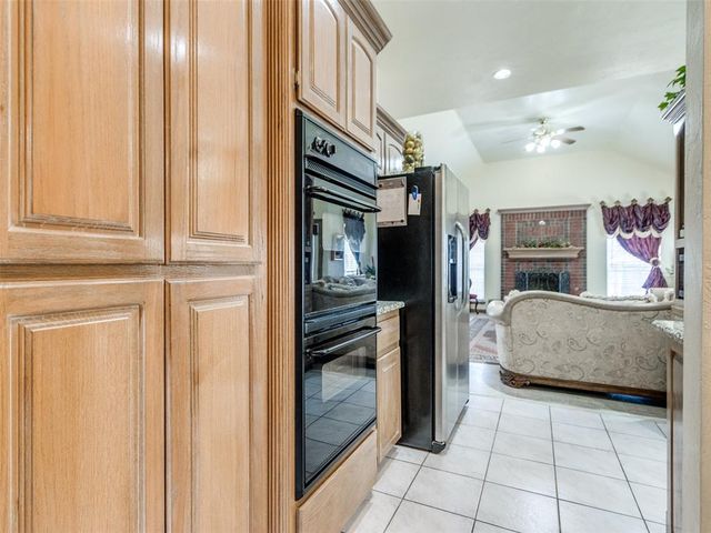 11408 Brockton Place, Oklahoma City, OK 73162