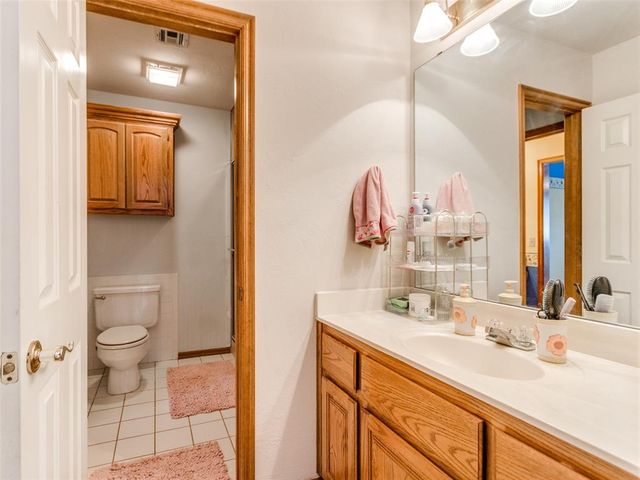 11408 Brockton Place, Oklahoma City, OK 73162