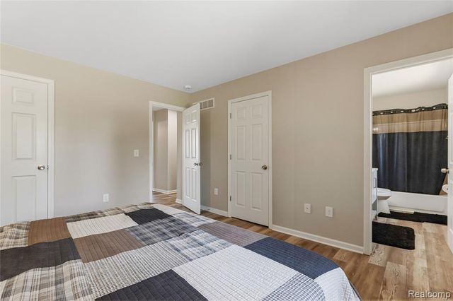 221 Tucker Street, Pontiac, MI 48341