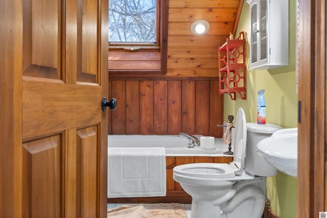 3517 Barge Island Rd., Benton, KY 42025