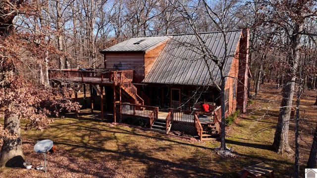 3517 Barge Island Rd., Benton, KY 42025