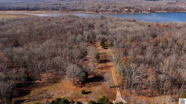 3517 Barge Island Rd., Benton, KY 42025