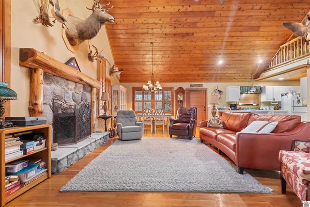 3517 Barge Island Rd., Benton, KY 42025