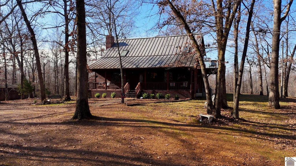 3517 Barge Island Rd., Benton, KY 42025