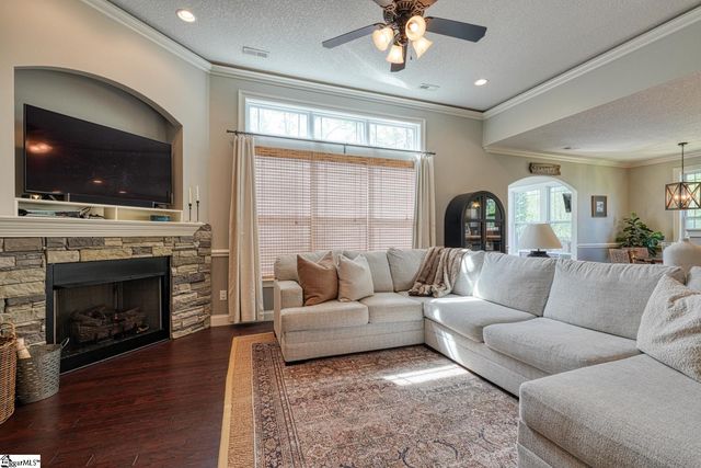 663 Cub Branch Drive, Spartanburg, SC 29301