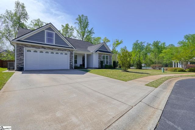 663 Cub Branch Drive, Spartanburg, SC 29301