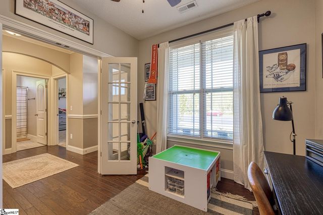 663 Cub Branch Drive, Spartanburg, SC 29301