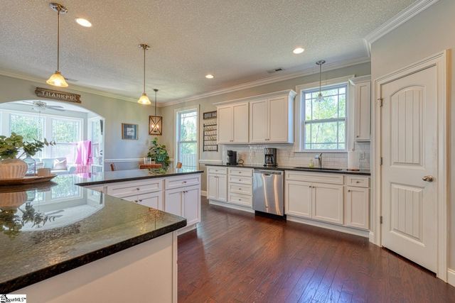 663 Cub Branch Drive, Spartanburg, SC 29301