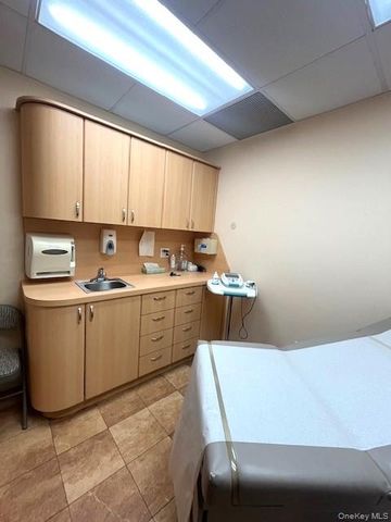 3533 Riverdale Avenue 1, Bronx, NY 10463