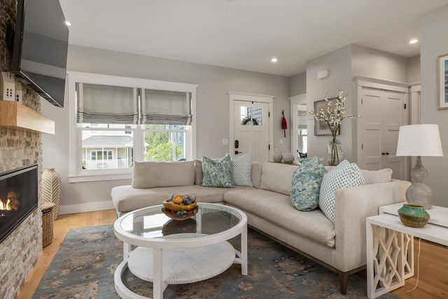 1230 Islington Street, Portsmouth, NH 03801