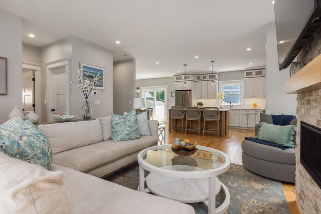 1230 Islington Street, Portsmouth, NH 03801