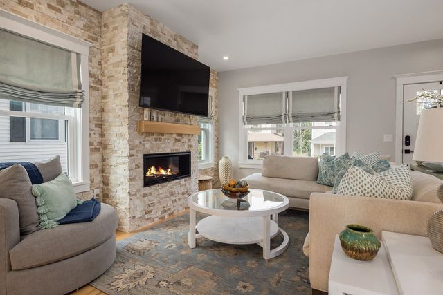 1230 Islington Street, Portsmouth, NH 03801