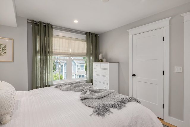 1230 Islington Street, Portsmouth, NH 03801