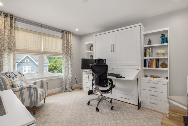 1230 Islington Street, Portsmouth, NH 03801